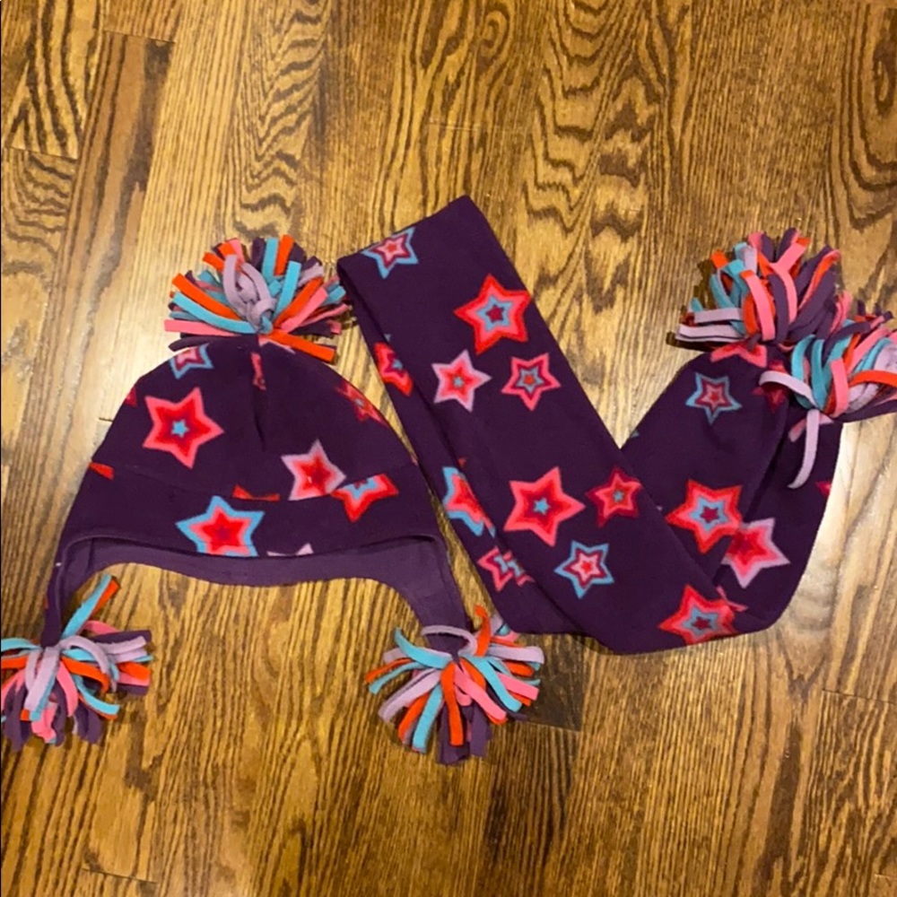 Girls GAPkids scarf and hat